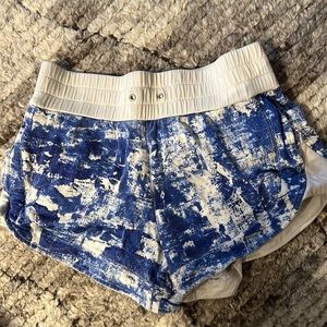 Helmet lang workout shorts